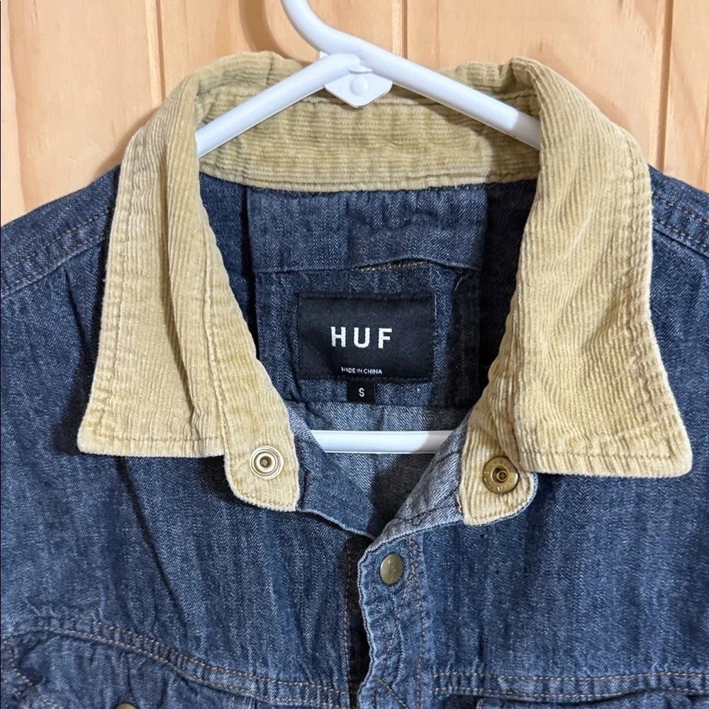 HUF Men’s Blue Denim Shirt with Cream Collar